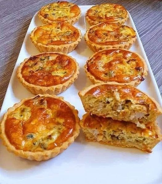 Mini quiche z kurczakiem i pieczarkami