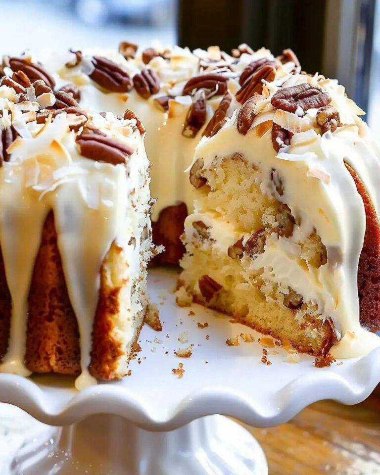 Włoskie ciasto funtowe z kremem i polewą serową